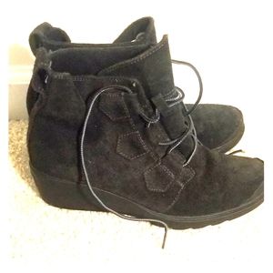 Sorel Toronto black suede waterproof wedge boots